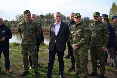 Wizyta Ministra Spraw Wewnętrznych i Administracji na granicy polsko-białoruskiej 