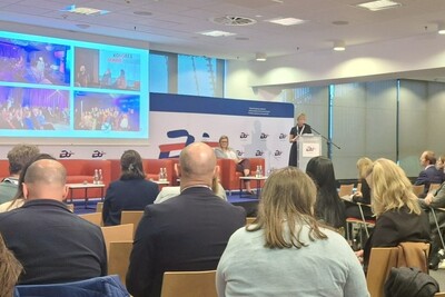 Uczestnicy seminarium podczas spotkania 