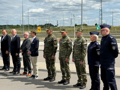 Spotkanie szefów MSW Polski i Litwy na granicy w Budzisku Spotkanie szefów MSW Polski i Litwy na granicy w Budzisku
