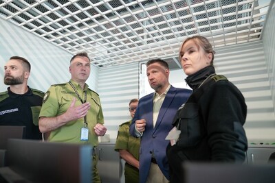 Wizyta Ministra Spraw Wewnętrznych i Administracji w Placówce Straży Granicznej Warszawa-Okęcie Wizyta Ministra Spraw Wewnętrznych i Administracji w Placówce Straży Granicznej Warszawa-Okęcie