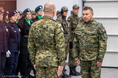 Trwa finałowa rywalizacja II Ogólnopolskiego Przeglądu Musztry Klas Mundurowych Trwa finałowa rywalizacja II Ogólnopolskiego Przeglądu Musztry Klas Mundurowych