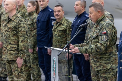Trwa finałowa rywalizacja II Ogólnopolskiego Przeglądu Musztry Klas Mundurowych Trwa finałowa rywalizacja II Ogólnopolskiego Przeglądu Musztry Klas Mundurowych