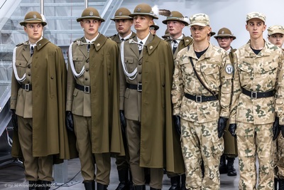 Trwa finałowa rywalizacja II Ogólnopolskiego Przeglądu Musztry Klas Mundurowych Trwa finałowa rywalizacja II Ogólnopolskiego Przeglądu Musztry Klas Mundurowych