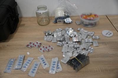 Zatrzymane nielegalne leki Zatrzymane nielegalne leki