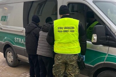 Funkcjonariusz Straży Granicznej podczas wykonywania czynności służbowych Funkcjonariusz Straży Granicznej podczas wykonywania czynności służbowych