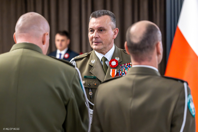 Wyróżnienia i awanse z okazji Święta Niepodległości 