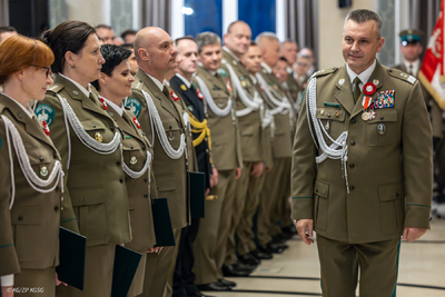 Wyróżnienia i awanse z okazji Święta Niepodległości 