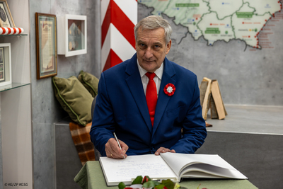 Wyróżnienia i awanse z okazji Święta Niepodległości 