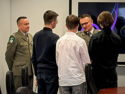 Straż Graniczna i Technikum Elektroniczne wspólnie kształcą młodych informatyków 