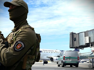 Podsumowanie interwencji funkcjonariuszy na lotnisku w Krakowie-Balicach Podsumowanie interwencji funkcjonariuszy na lotnisku w Krakowie-Balicach