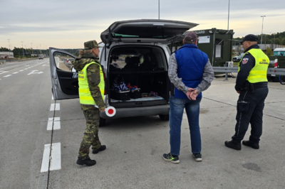 Tymczasowe kontrole graniczne trwają już pół roku Tymczasowe kontrole graniczne trwają już pół roku