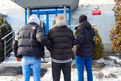 Funkcjonariusze Straży Granicznej podczas wykonywania czynności służbowych Funkcjonariusze Straży Granicznej podczas wykonywania czynności służbowych