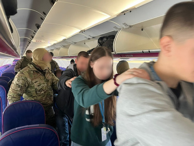 Antyterroryści ćwiczyli na gdańskim lotnisku Antyterroryści ćwiczyli na gdańskim lotnisku