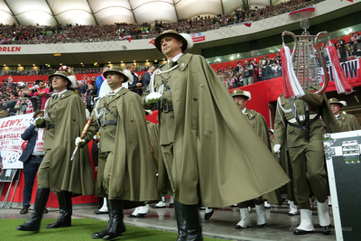 Straż Graniczna podczas otwarcia meczu