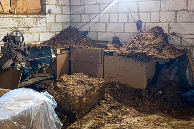 Nielegalna krajalnia tytoniu zlikwidowana. Zabezpieczono ponad 7 ton nielegalnego towaru Nielegalna krajalnia tytoniu zlikwidowana. Zabezpieczono ponad 7 ton nielegalnego towaru
