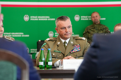 Polsko – amerykańska współpraca dla bezpieczeństwa granic. Przedstawiciele amerykańskich służb z wizytą w Warszawie Polsko – amerykańska współpraca dla bezpieczeństwa granic. Przedstawiciele amerykańskich służb z wizytą w Warszawie