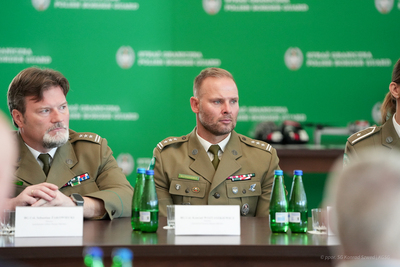 Polsko – amerykańska współpraca dla bezpieczeństwa granic. Przedstawiciele amerykańskich służb z wizytą w Warszawie Polsko – amerykańska współpraca dla bezpieczeństwa granic. Przedstawiciele amerykańskich służb z wizytą w Warszawie