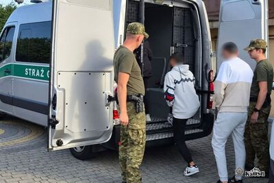 Legalny pobyt, nielegalna praca Legalny pobyt, nielegalna praca