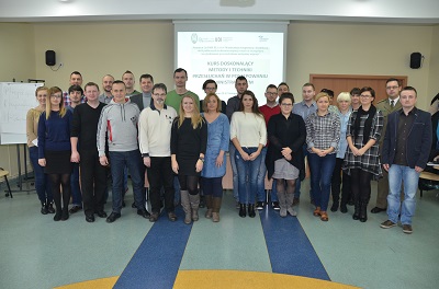 Zdjęcie grupowe z uczestnikami szkolenia 