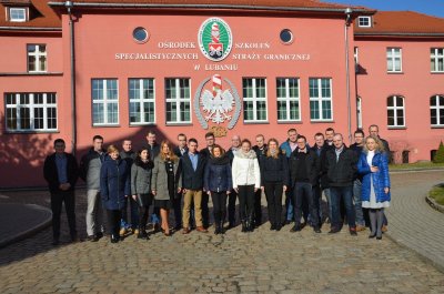 Zdjęcie grupowe z uczestnikami kursu 