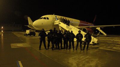 szkolenie z działań specjalnych na pokładzie samolotu 