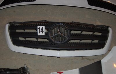 części ze skradzionego mercedesa 